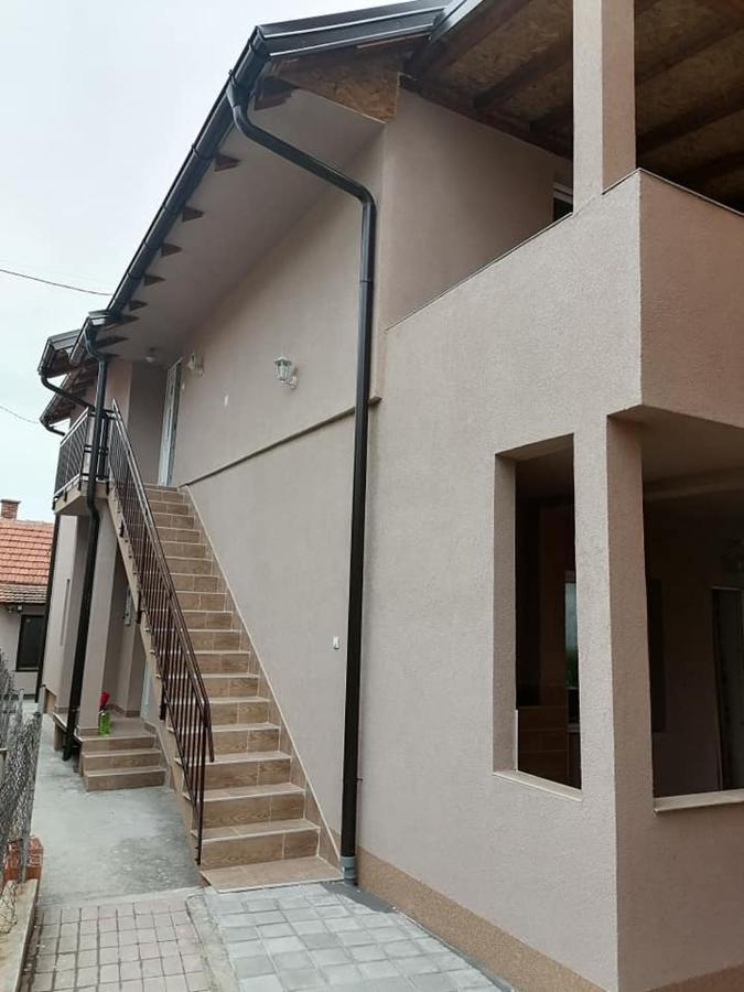 Apartments Zlatko Соко Баня Екстериор снимка