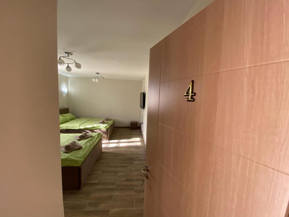 Apartments Zlatko Соко Баня Екстериор снимка