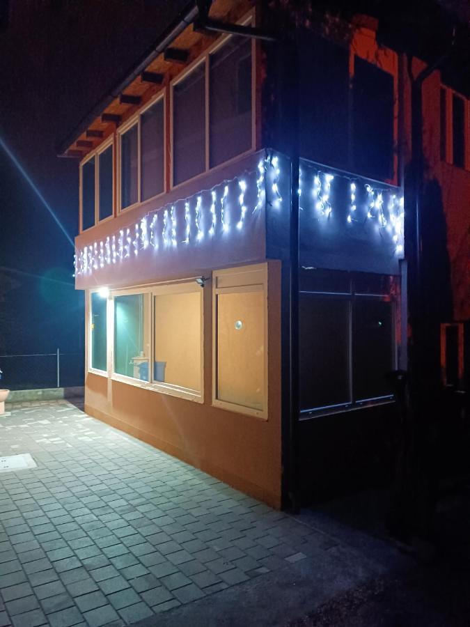 Apartments Zlatko Соко Баня Екстериор снимка